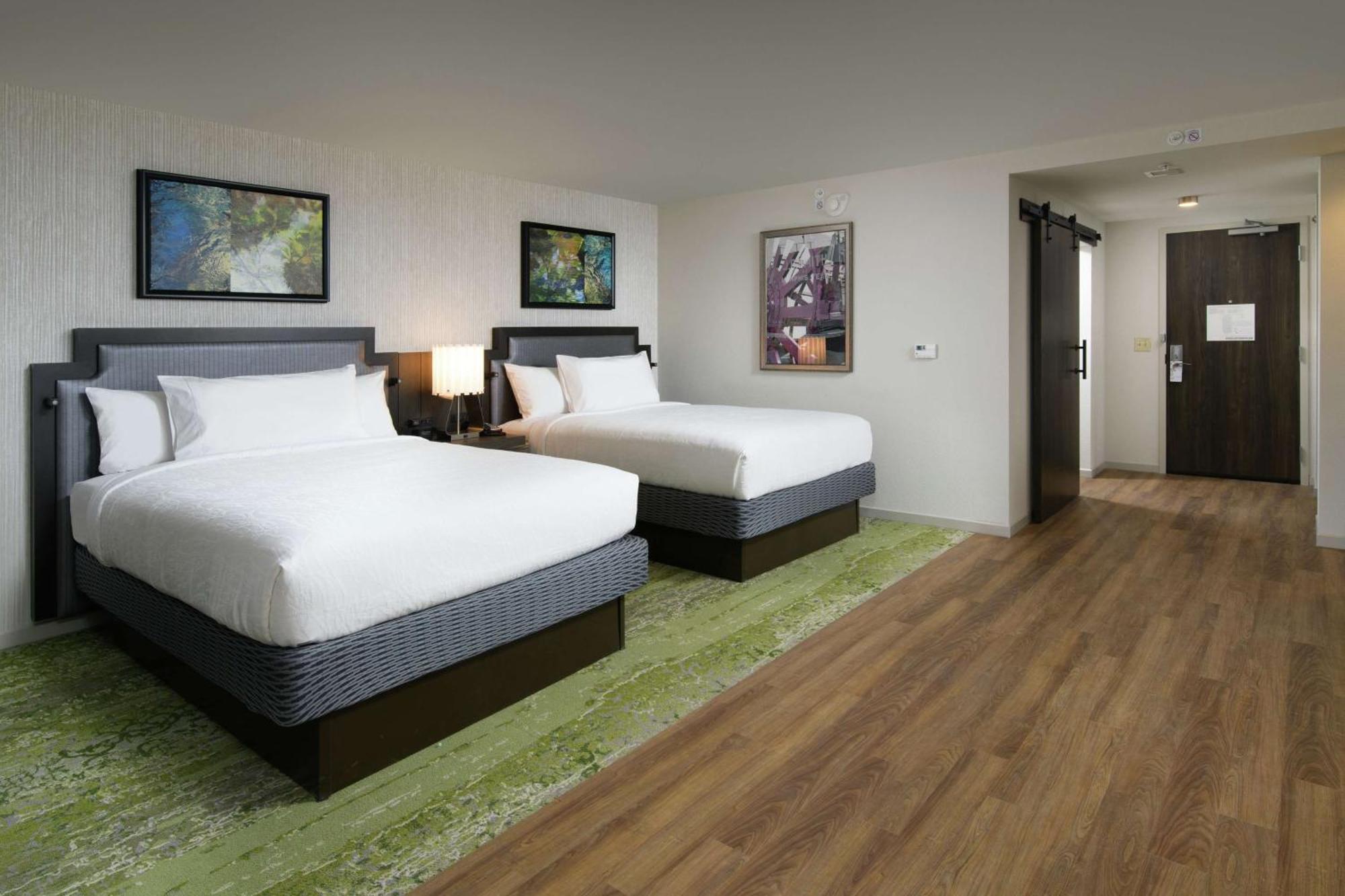 Hilton Garden Downtown Beale Street Hotel 4*